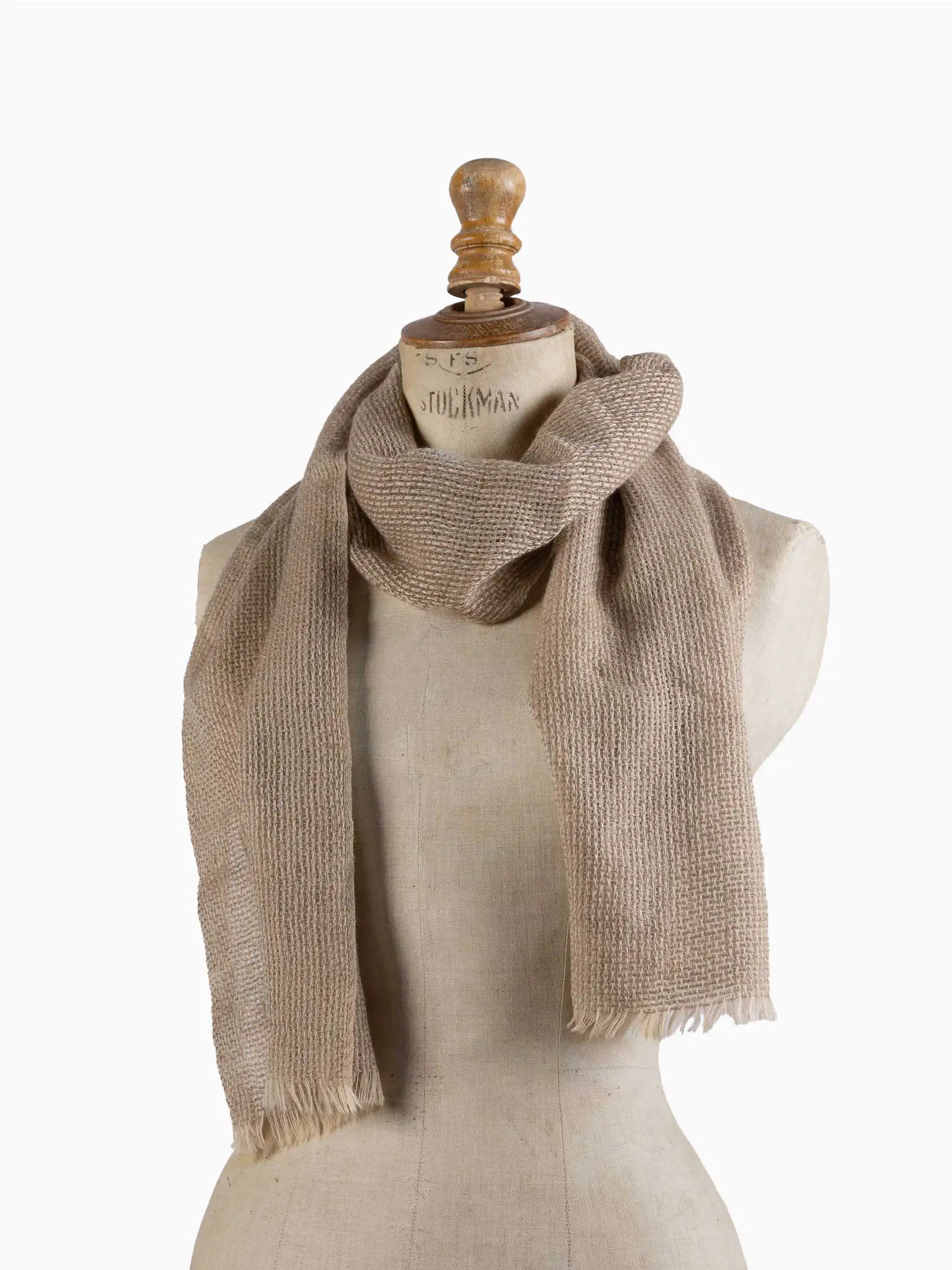 Écharpe cachemire à franges couleur beige pour l'hiver