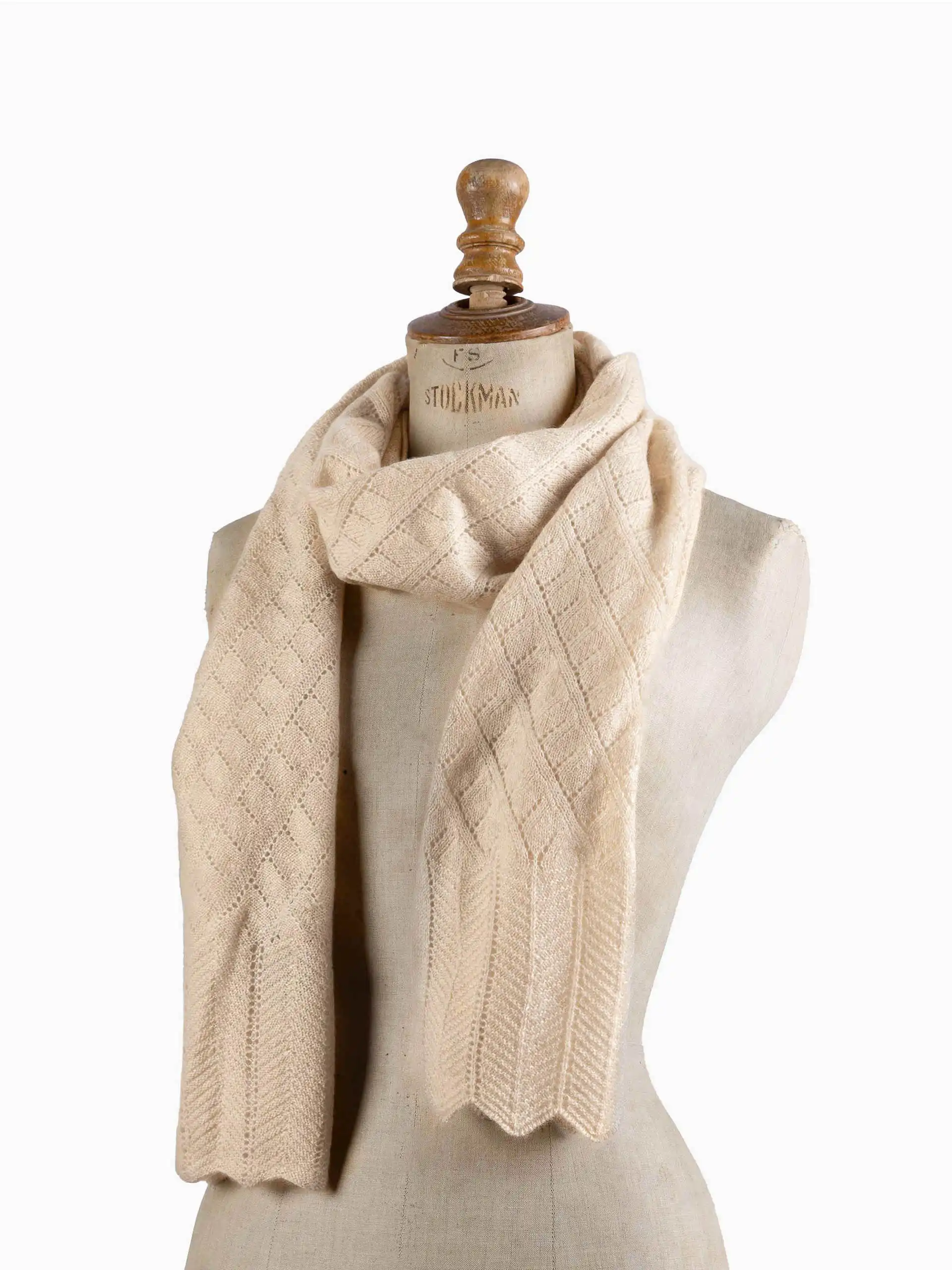 Écharpe cachemire beige luxe et élégante