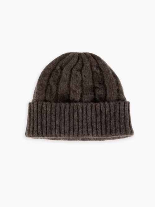 Bonnet yack marron foncé torsadé de Mongolie présenté sur fond blanc.