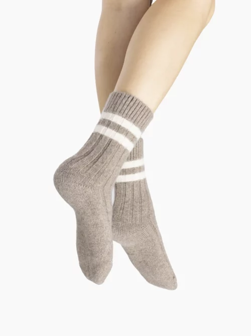 Chaussettes mouton cachemire blanches, idéales pour l'hiver et les jours froids, en laine.