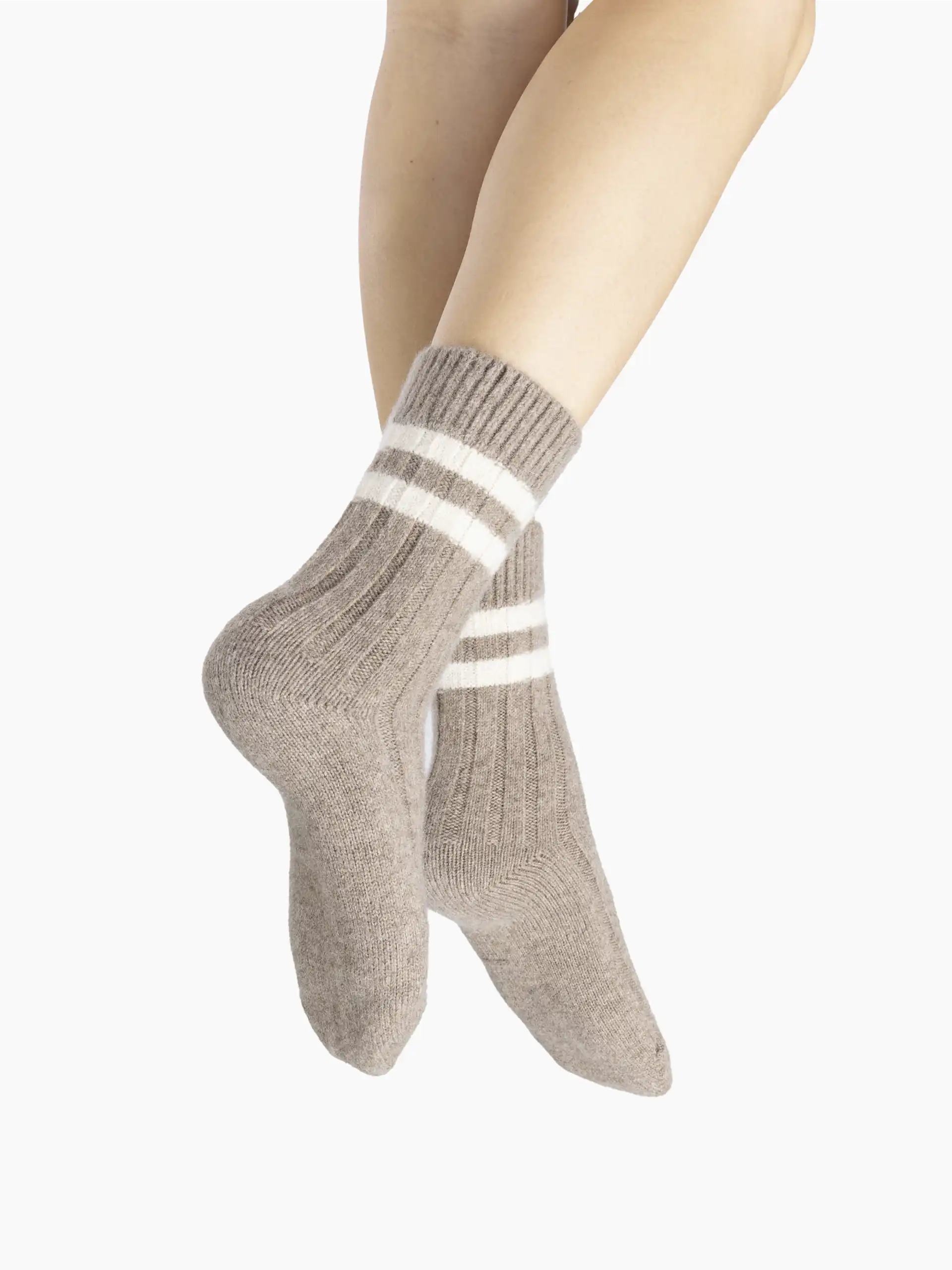 Chaussettes mouton cachemire blanches, idéales pour l'hiver et les jours froids, en laine.