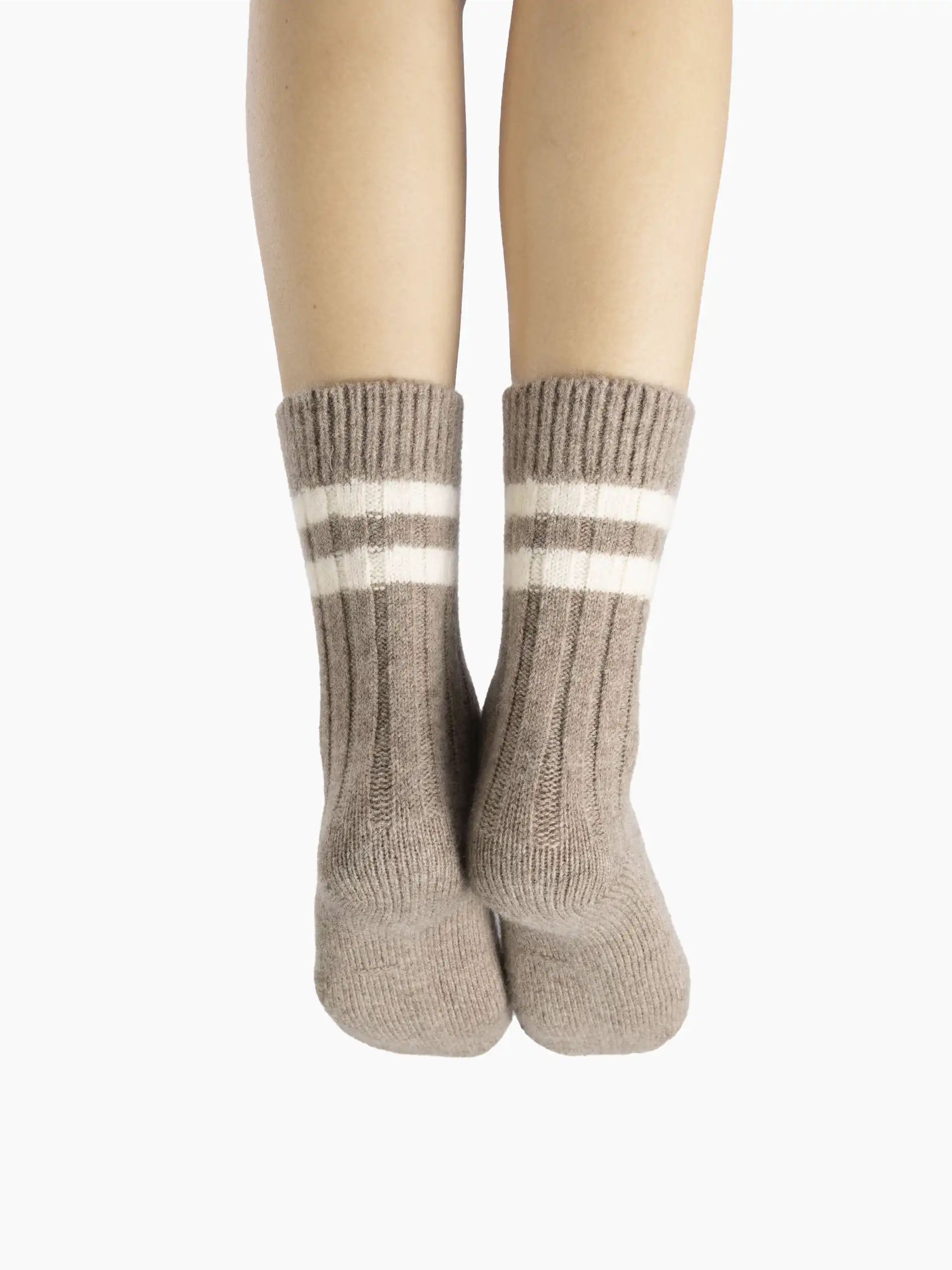Chaussettes mouton cachemire pour filles, parfaites pour l'hiver et le froid, en laine douce.