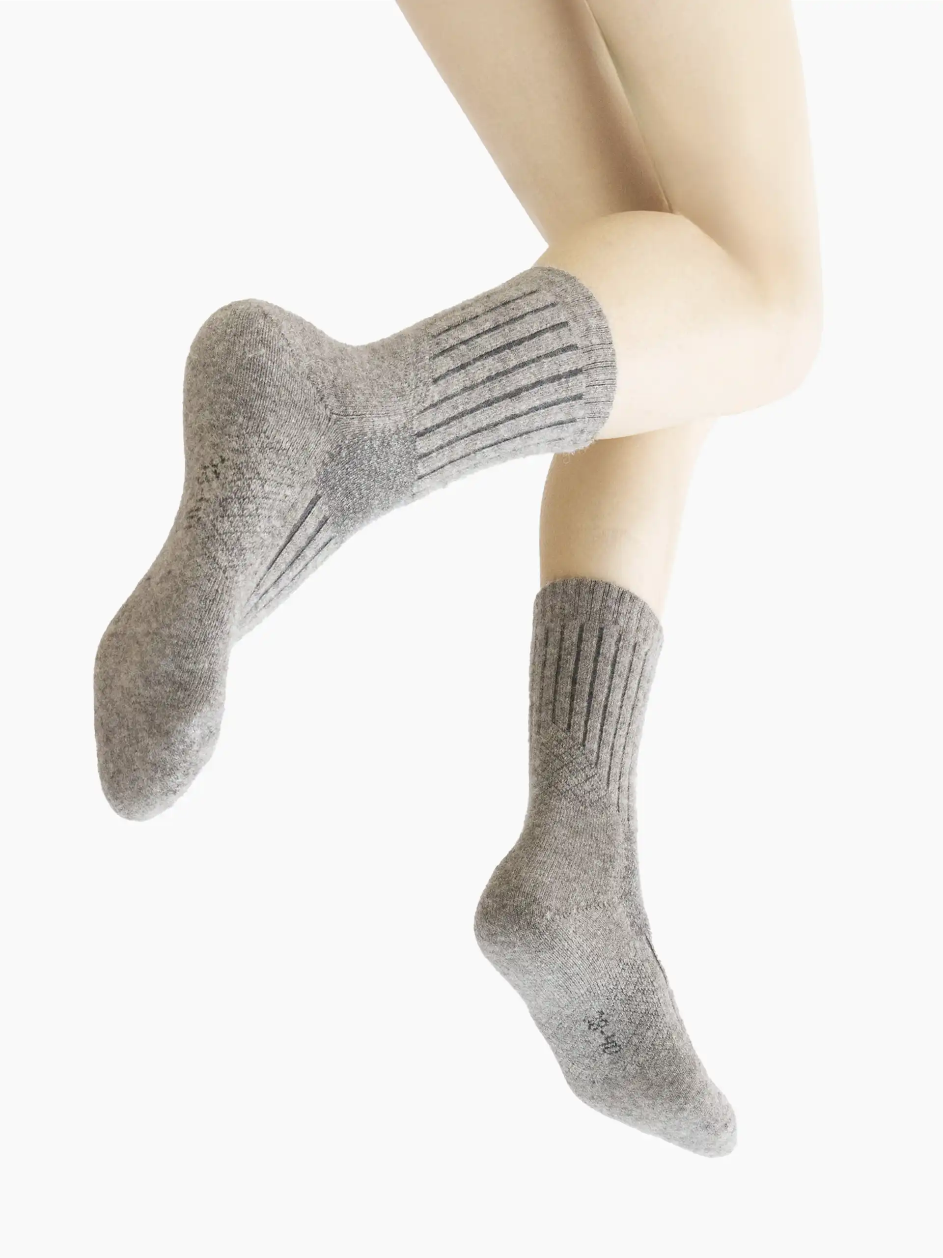 Chaussettes en duvet de yack gris tricotées pour hommes et femmes, parfaites pour l'hiver.