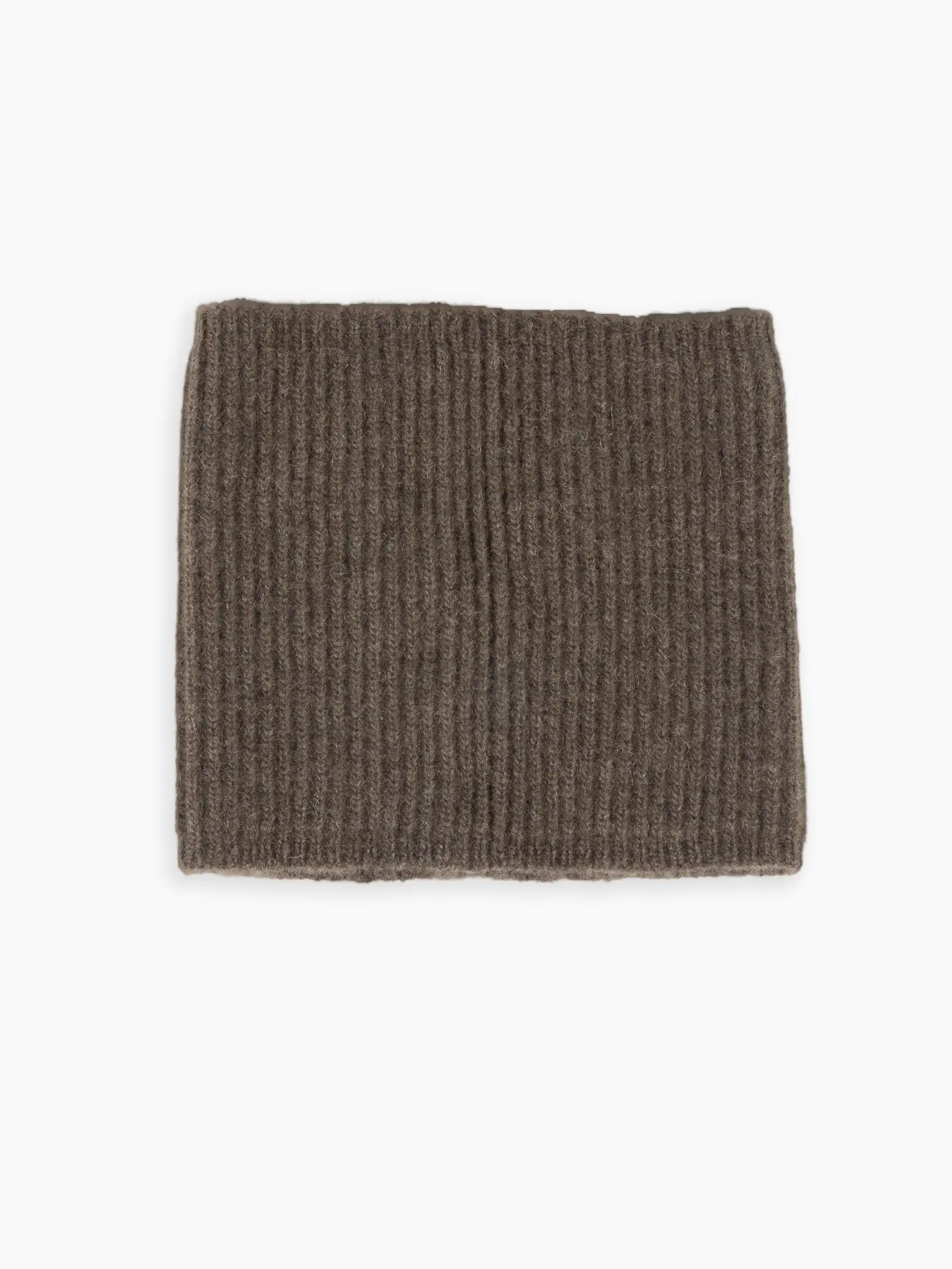 Tour de cou marron en maille fine, un accessoire chaud et luxueux en duvet de yack, taille unique pour homme, femme et enfant.